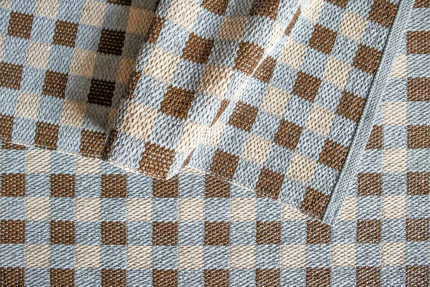 Brita Sweden Poppy Teppich Blau/Braun, 70x250 Cm 4 Brita Sweden Poppy Teppich Blau/Braun, 70x250 Cm – Bild 2