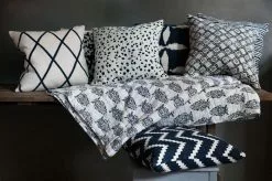 Chhatwal & Jonsson Ikat Sema Kissen 40x60 Cm Im Freien Nutzbar, Blau / Off-white 7 Chhatwal & Jonsson Ikat Sema Kissen 40x60 Cm Im Freien Nutzbar, Blau / Off-white -Sommer Stil Boutique chhatwal jonsson ikat sema kissenbezug 50x50cm blau weiss 2