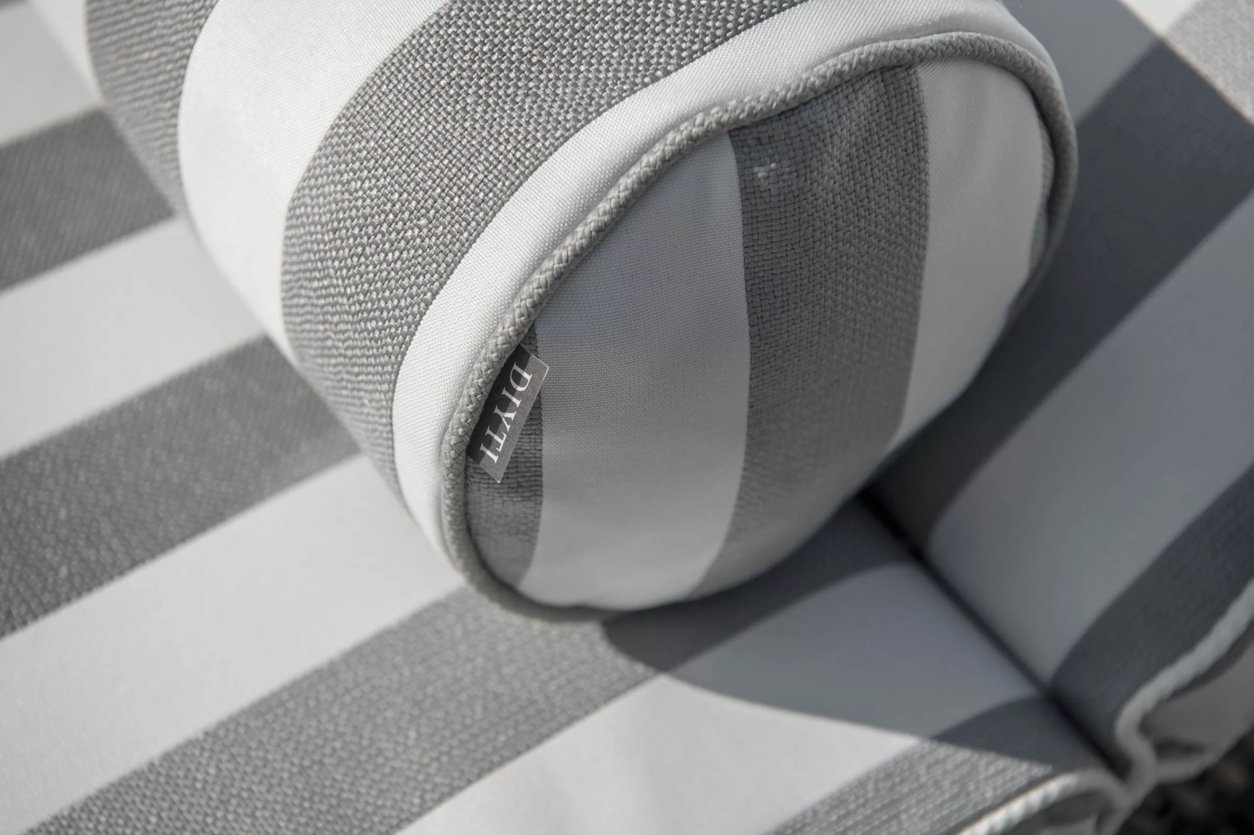 DIYTI Wide Stripe Kissen 17x45 Cm, Grau 5 DIYTI Wide Stripe Kissen 17x45 Cm, Grau – Bild 3