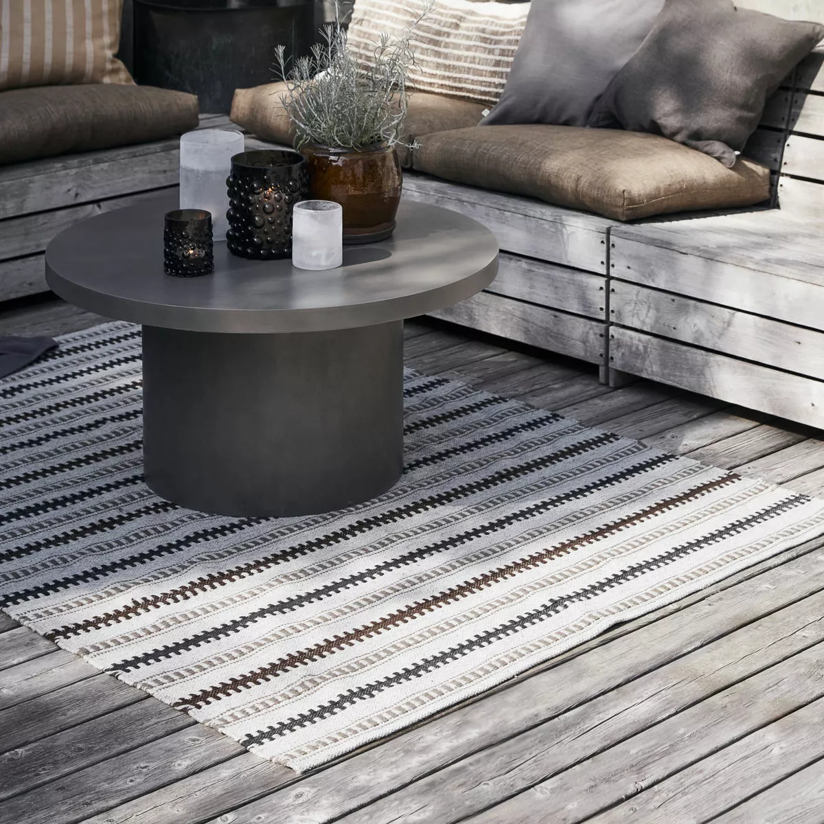 House Doctor Ciero Teppich Hellgrau, 140x200 Cm 4 House Doctor Ciero Teppich Hellgrau, 140x200 Cm – Bild 2