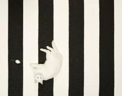 Pappelina Bob Matte 70x120 Cm, Black/Vanilla 8 Pappelina Bob Matte 70x120 Cm, Black/Vanilla -Sommer Stil Boutique pappelina bob matte 70x120 cm black vanilla 2