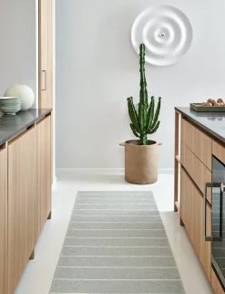 Pappelina Carl Teppich Sage/Seagrass, 70x350 Cm -Sommer Stil Boutique pappelina carl teppich salbei seegras 2