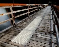 Pappelina Honey Matte 70x100 Cm, Warm Grey/Vanilla -Sommer Stil Boutique pappelina honey matte 70x100 cm warm grey vanilla 3 2