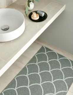 Pappelina Kotte Teppich Army/ Sage, 70x150 Cm -Sommer Stil Boutique pappelina kotte teppich army sage 1 1