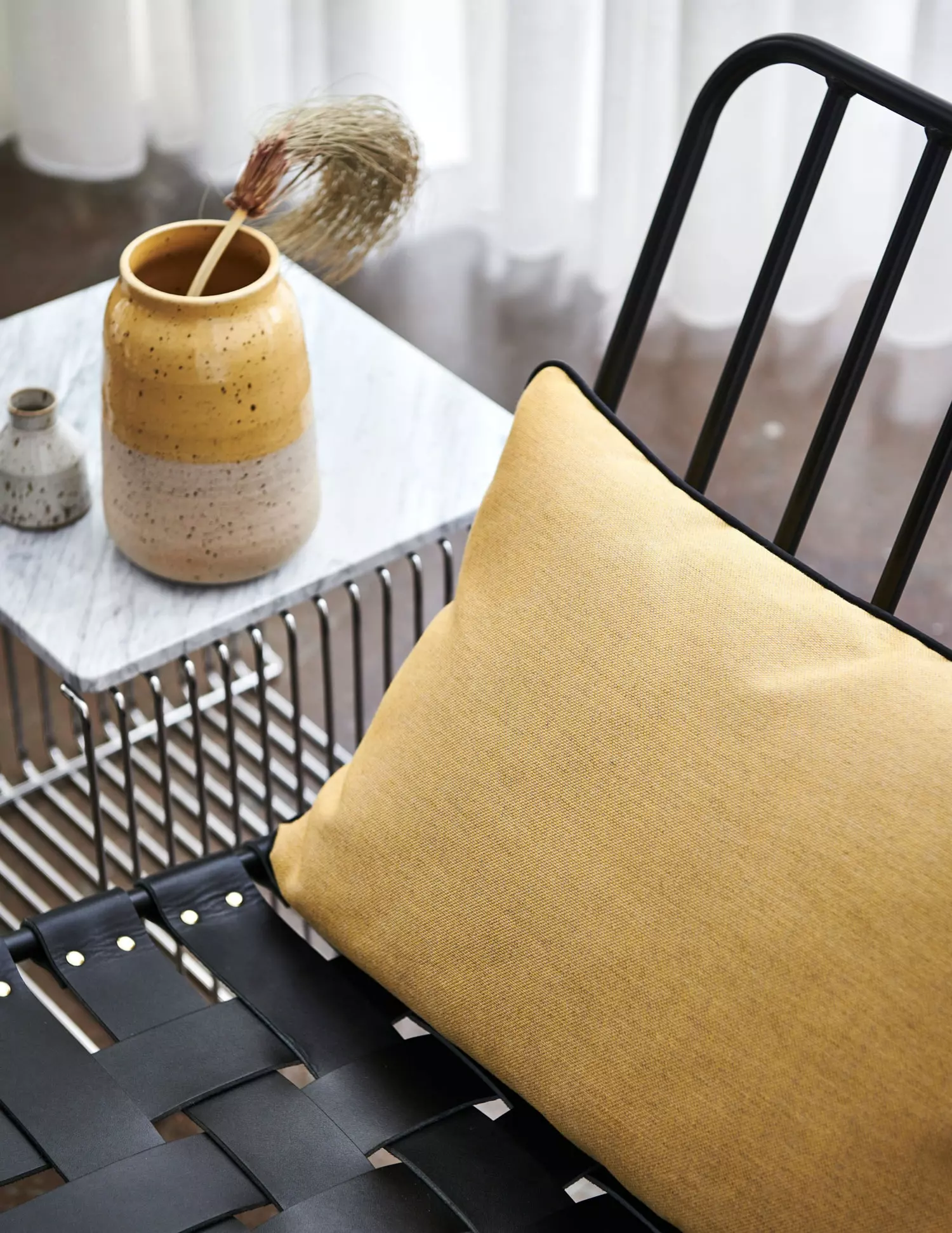 Pappelina Ray Kissen Bernsteingelb, 38x58 Cm 4 Pappelina Ray Kissen Bernsteingelb, 38x58 Cm – Bild 2