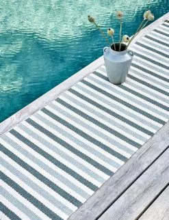 Pappelina Teo Teppich Sage / Army / Vanilla, 230x320 Cm 9 Pappelina Teo Teppich Sage / Army / Vanilla, 230x320 Cm -Sommer Stil Boutique pappelina teo rug sage army vanilla 2