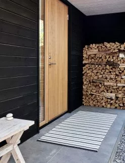 Pappelina Teo Teppich Warmes Grau / Charcoal / Vanilla, 230x320 Cm -Sommer Stil Boutique pappelina teo rug warm grey charcoal vanilla 1 1