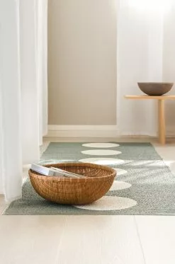 Pappelina Vera Teppich Army/ Vanilla, 70x300 Cm 9 Pappelina Vera Teppich Army/ Vanilla, 70x300 Cm -Sommer Stil Boutique pappelina vera teppich army vanilla 2