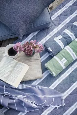 Recycled By Wille Svea Beach Mattress With Pillow 70x170 Cm, Marin -Sommer Stil Boutique recycled by wille beachmadrass svea 70x170 cm gron vit 8